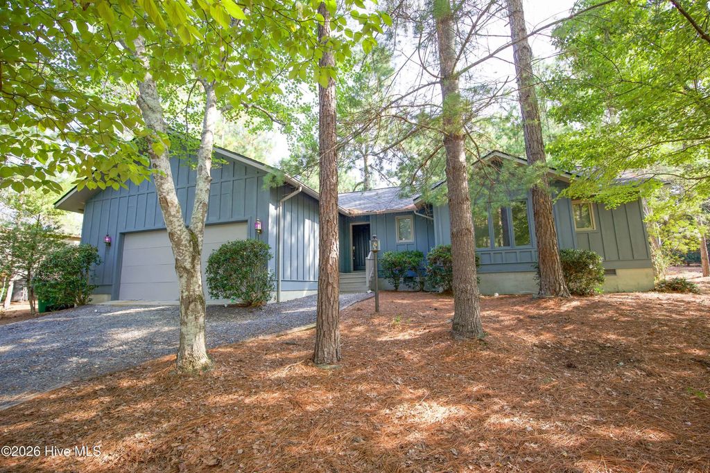 50 Surry Circle Circle N, Pinehurst