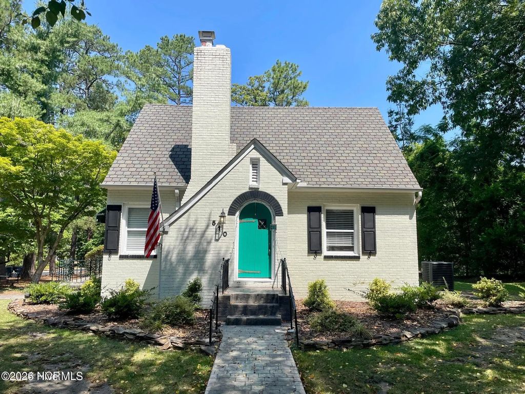 510 Nw Broad Street, Southern Pines
