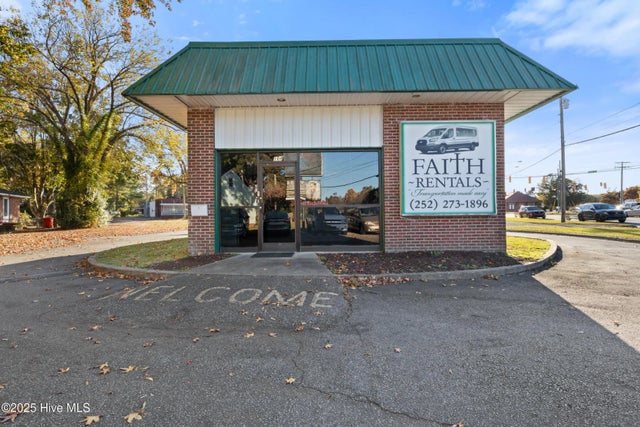 1122 W Main Street, Elizabeth City