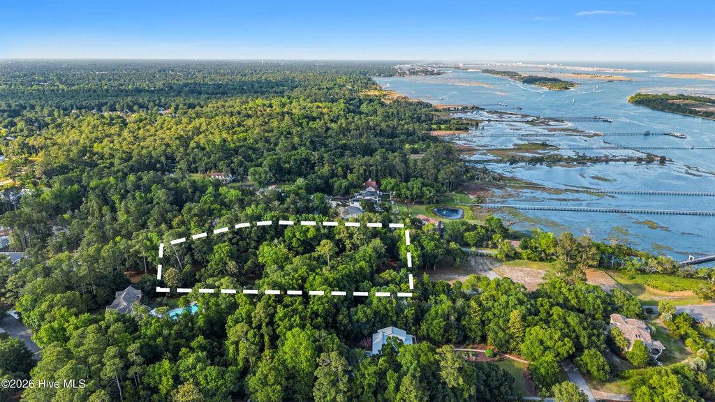 200 Oyster Bay Lane, Wilmington