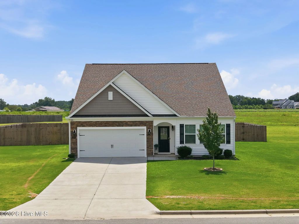 1828 Dakota Creek Drive, Ayden