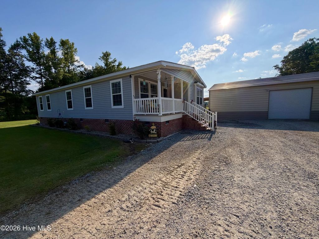 2310 Devils Racetrack Road, Four Oaks