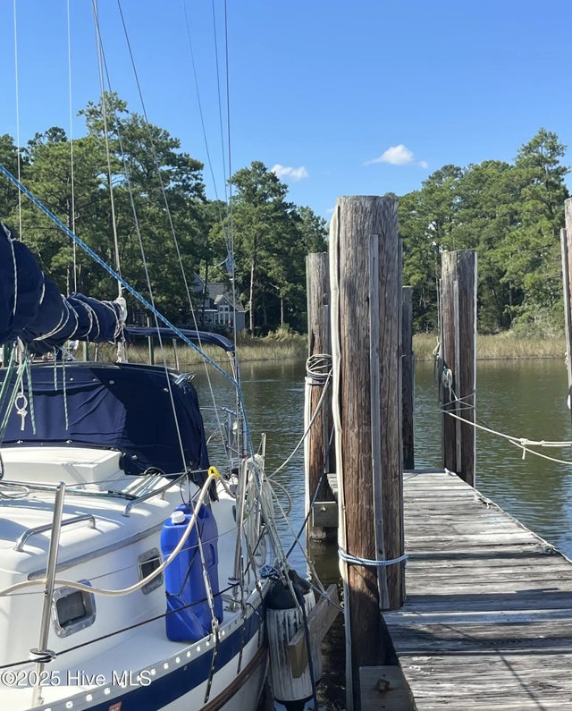 6020 Harbour Way A4, Oriental