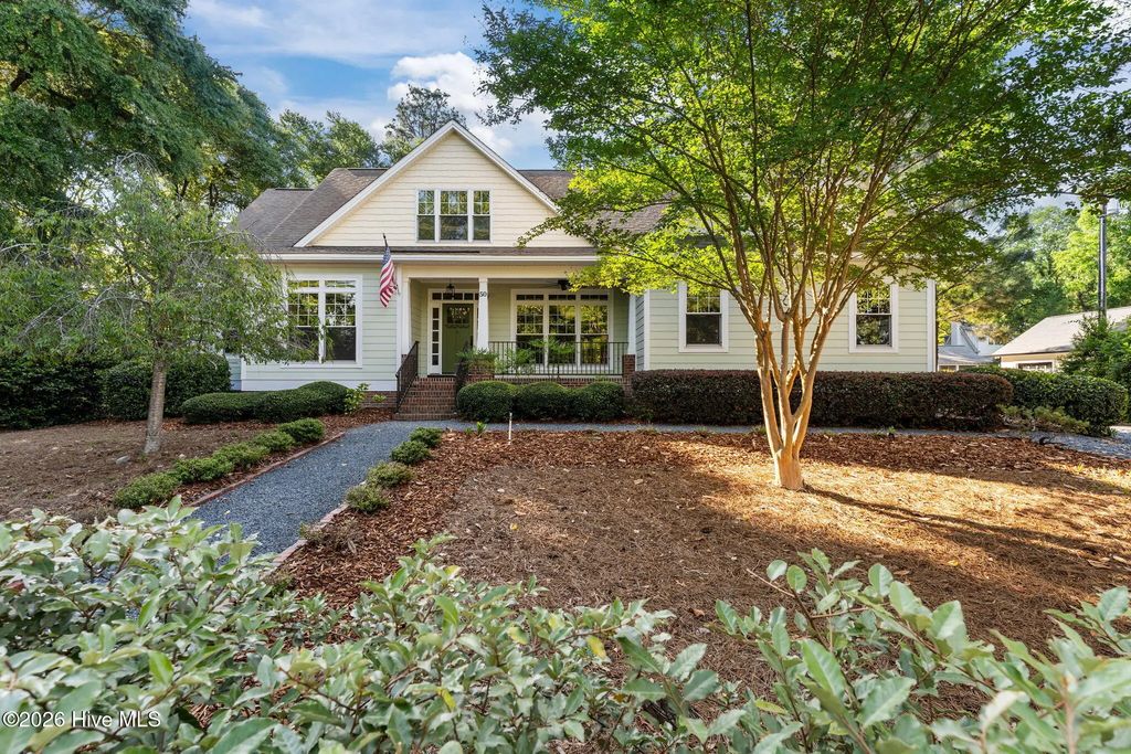 50 Dundee Road, Pinehurst