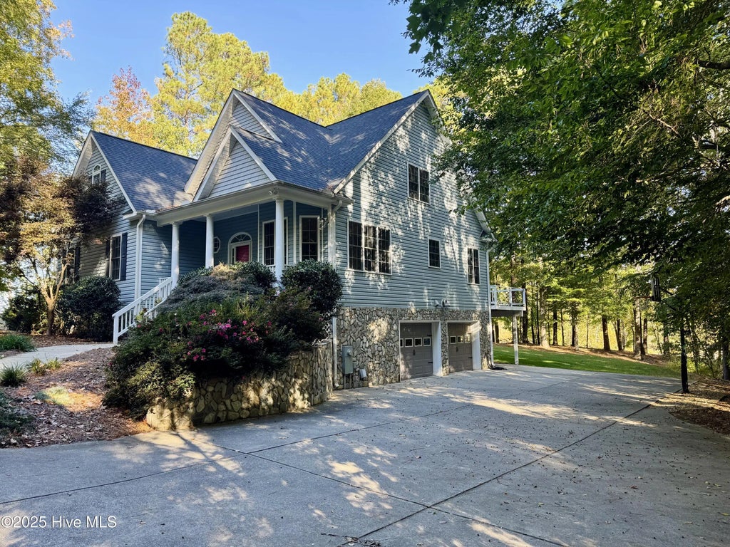 4478 Edgewater Road, Elm City