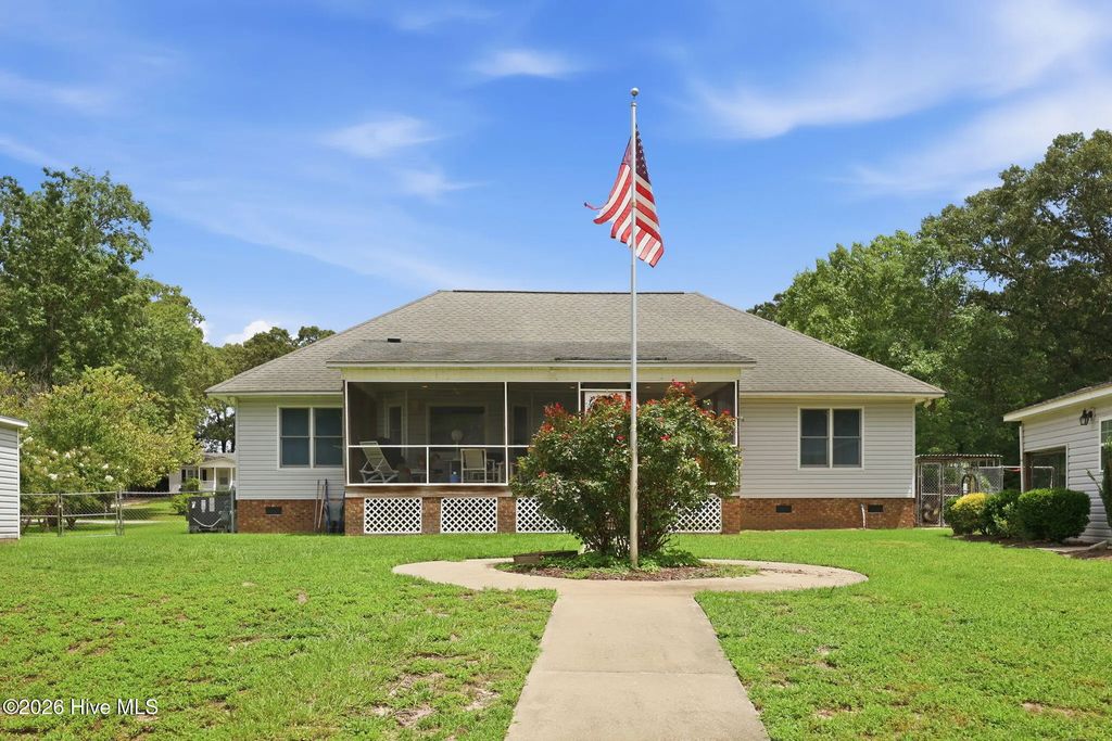108 Arbor Drive, Washington