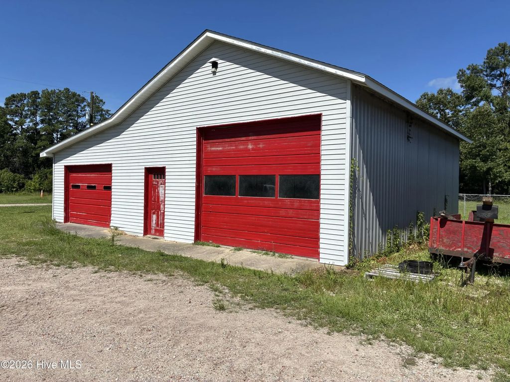 337 Old U. S. Highway 17 F, Hertford