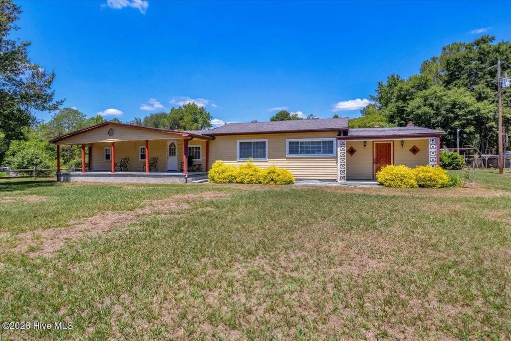 170 Loop Road, Burgaw