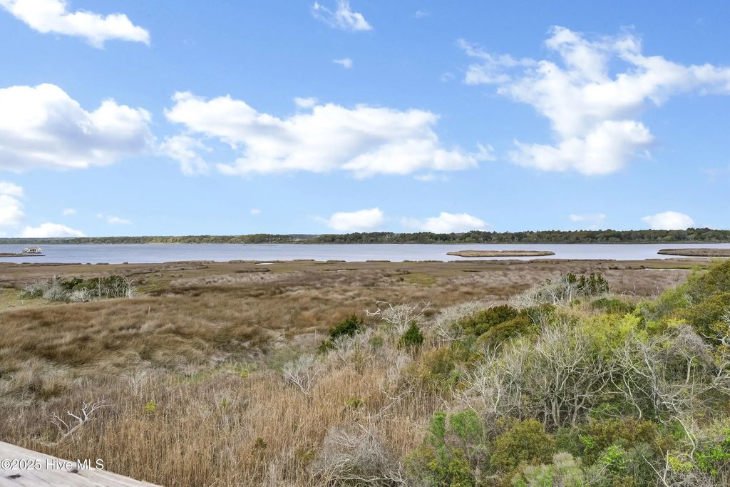 3145 Island Drive, North Topsail Beach