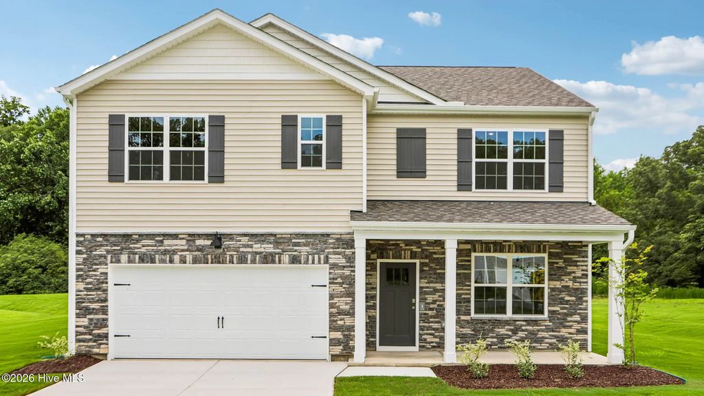 1125 Shoreline Drive, Vass