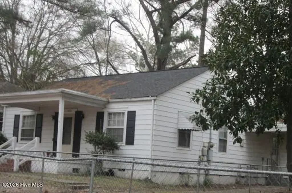 1002 Corbett Avenue Ne, Wilson