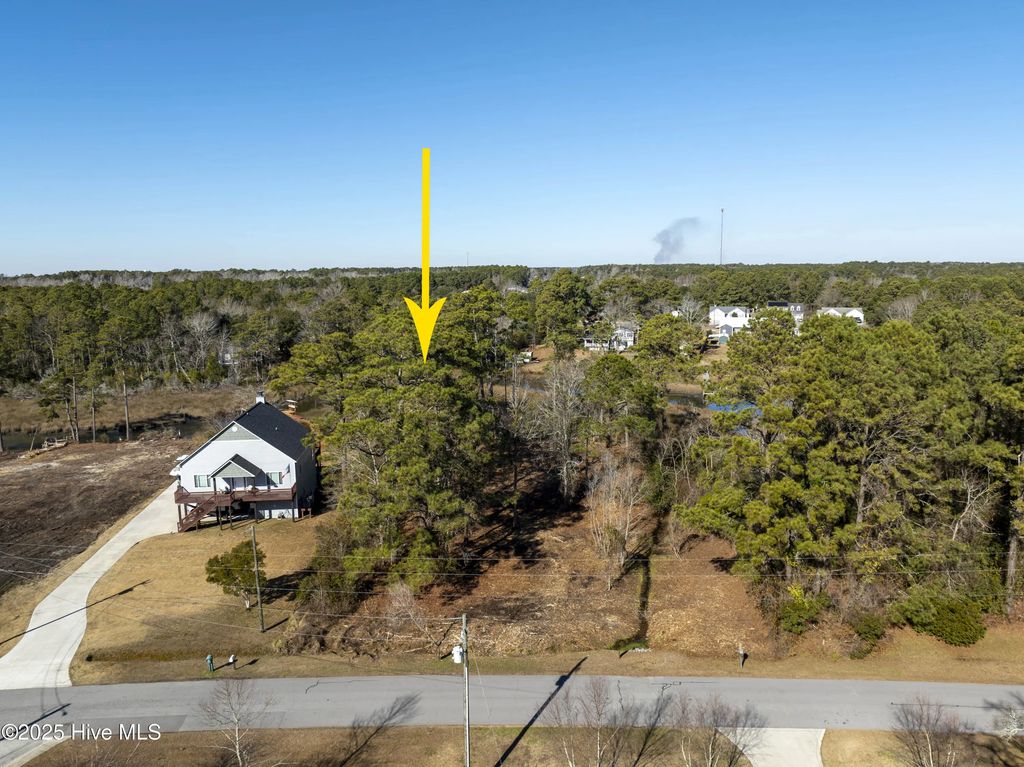 327 Chadwick Shores Drive, Sneads Ferry