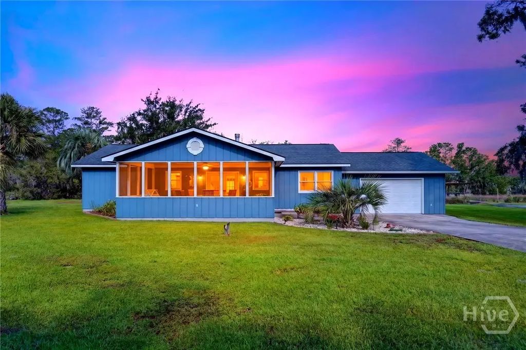 351 Japonica Drive, Midway