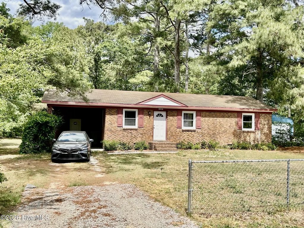 19281 Salley Mcnair Road, Laurinburg