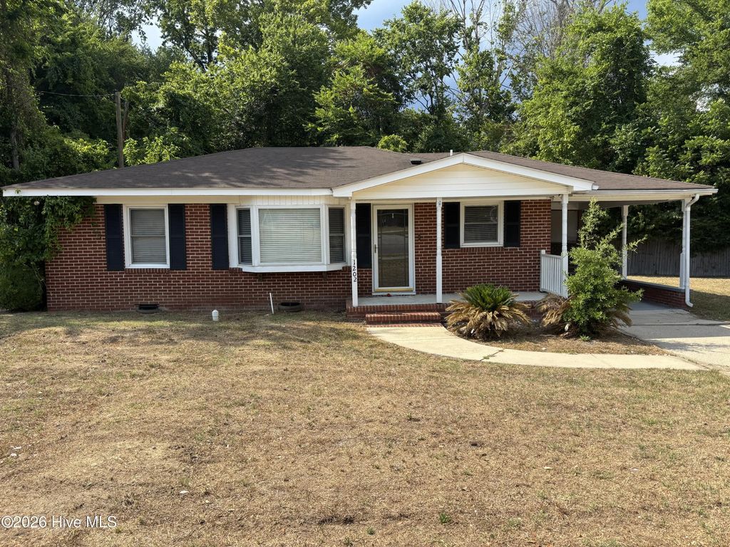 1202 W Howard Avenue, Tarboro