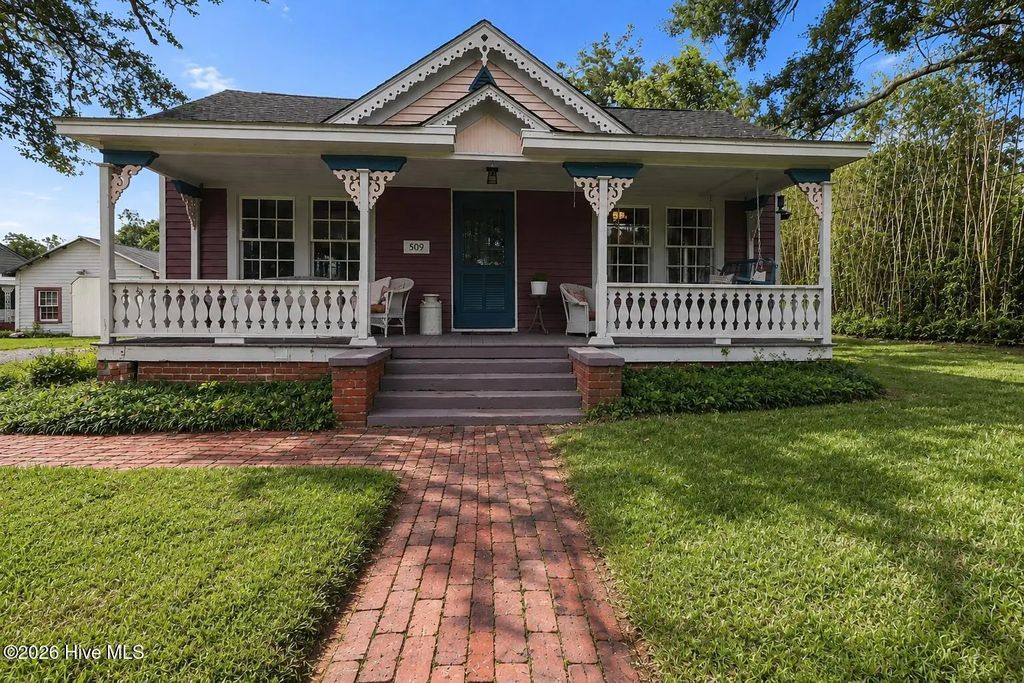 509 Carthage Street, Cameron