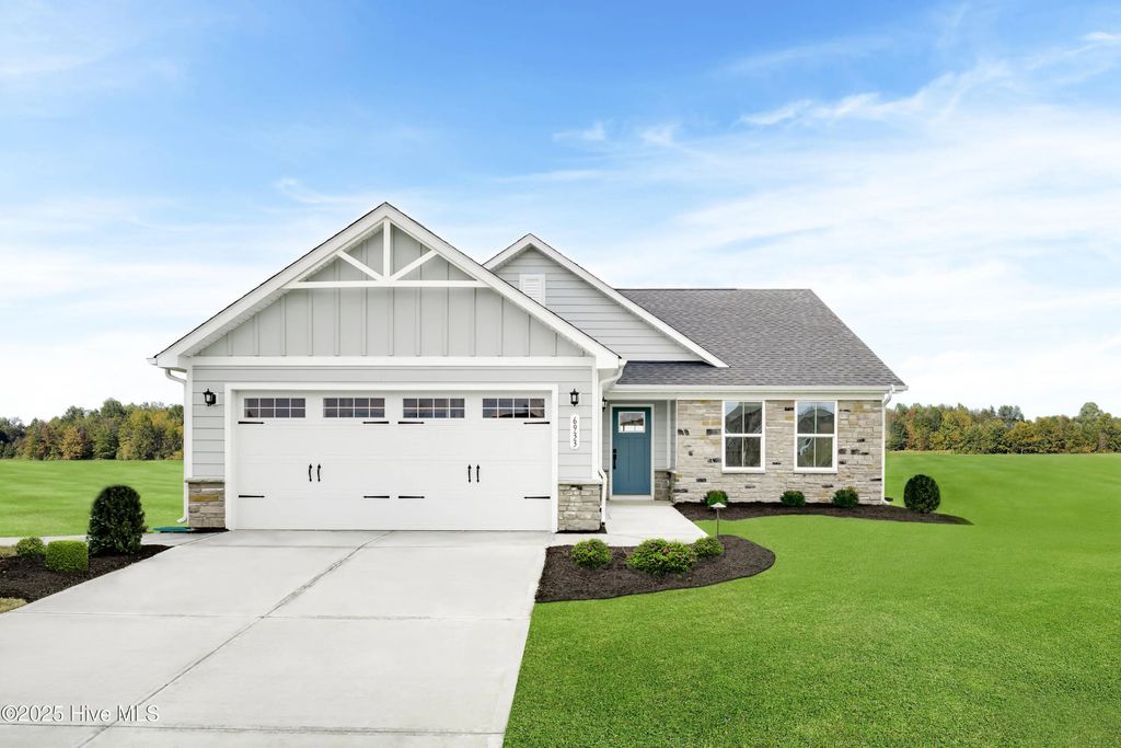 8004 Alexis Avenue, Leland