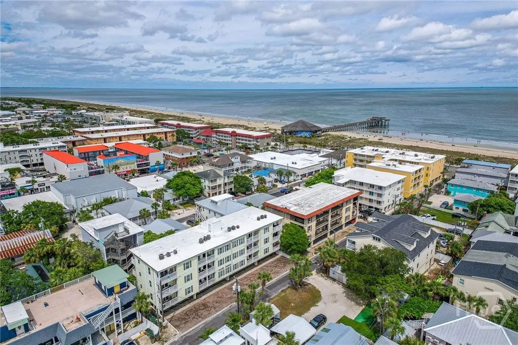 18 Silver Avenue 10, Tybee Island