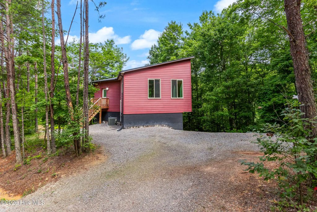 275 Peachtree Mountain Estates Road, Murphy