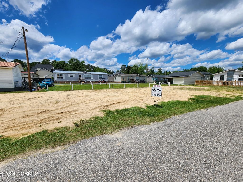 27 Moore Street, Elizabethtown