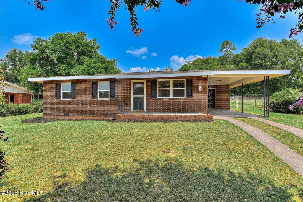 819 Hillside Drive, North Augusta