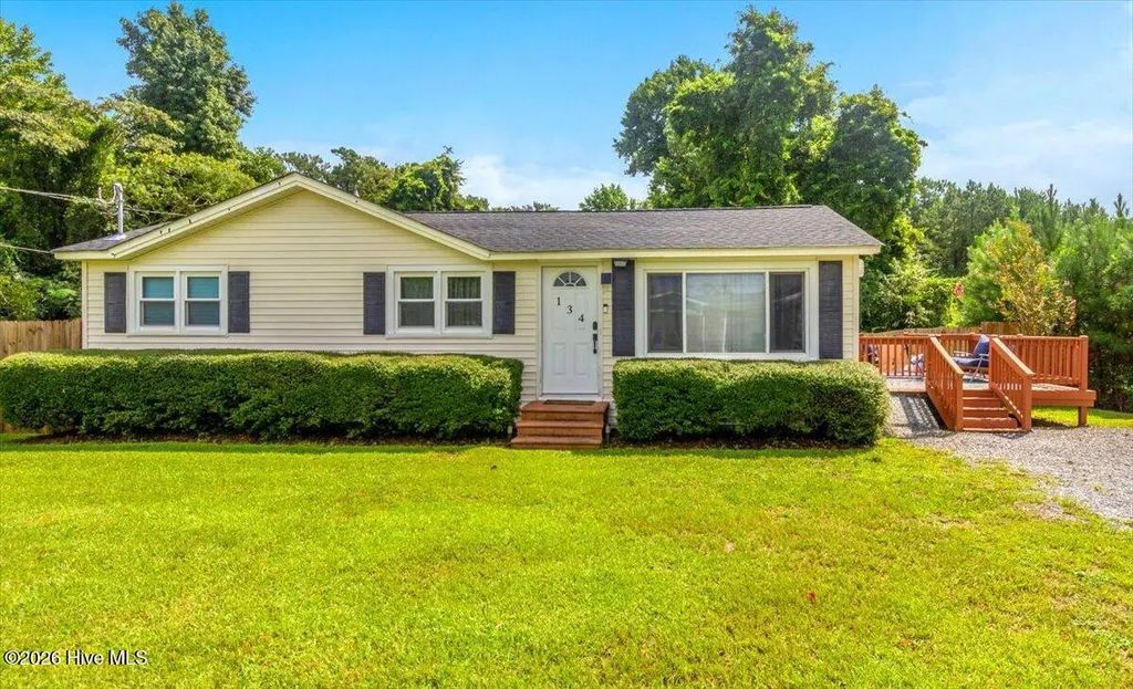 134 Old Freeman Road, Swansboro