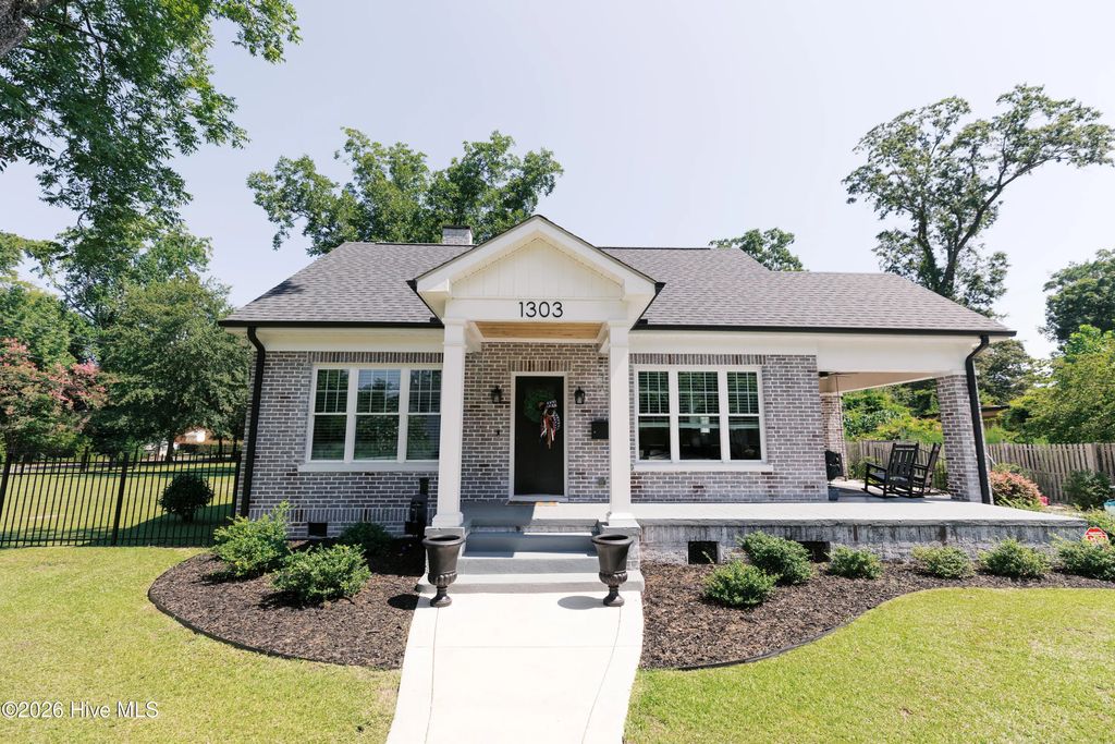 1303 E Mulberry Street, Goldsboro