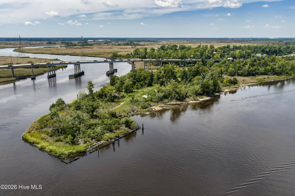 1100 Point Harbor Road, Wilmington