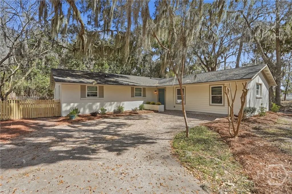 21 Sheridan Circle, Savannah