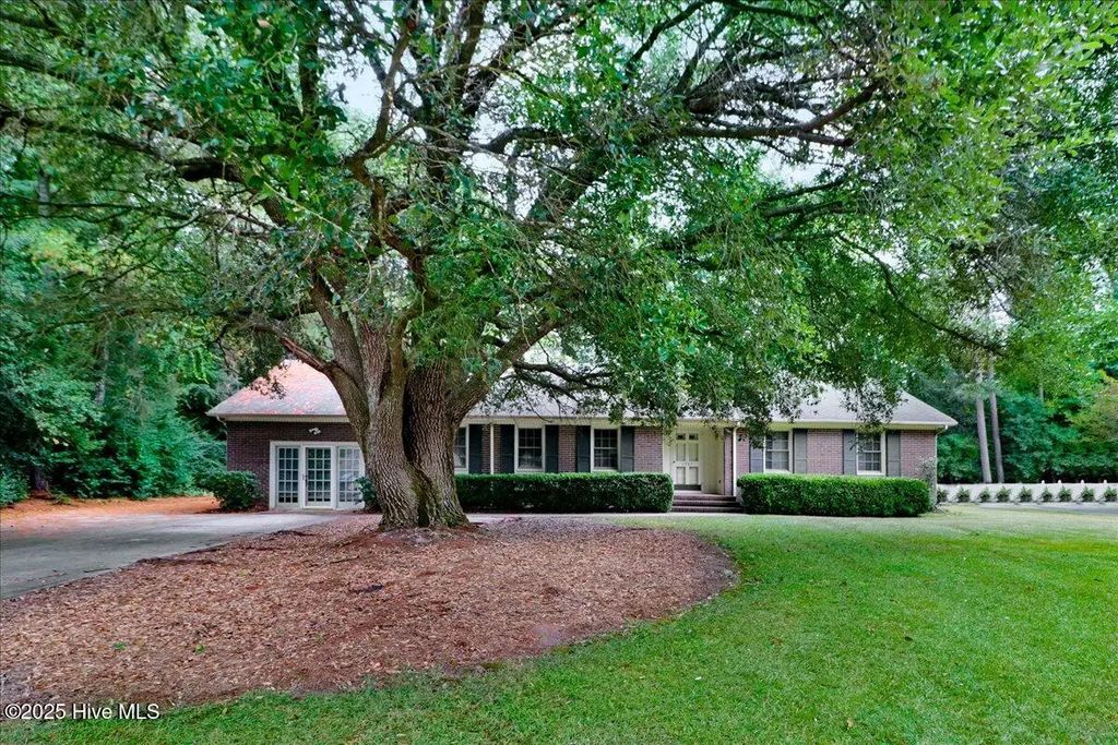 2407 Sparre Drive, Kinston