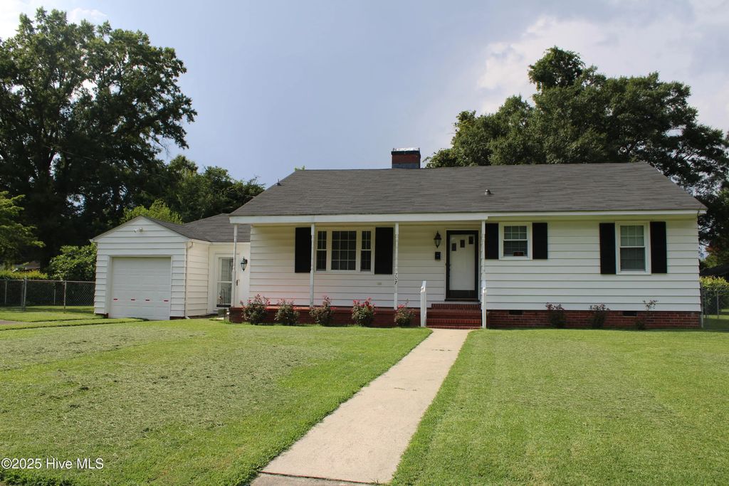 707 Cameron Drive, Kinston