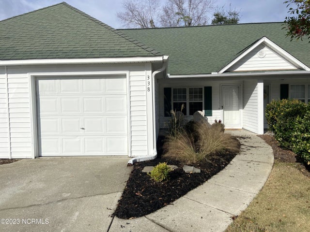 338 Emerald Cove Court, Wilmington