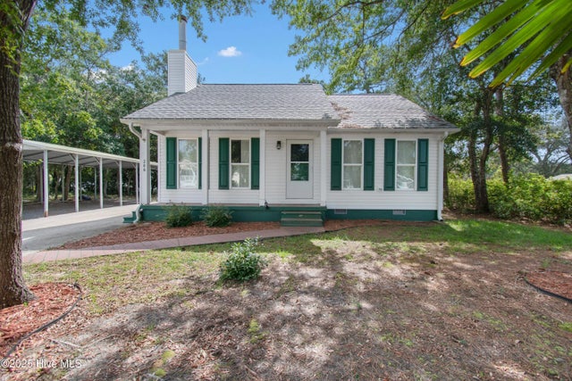 206 Ne 45th Street, Oak Island