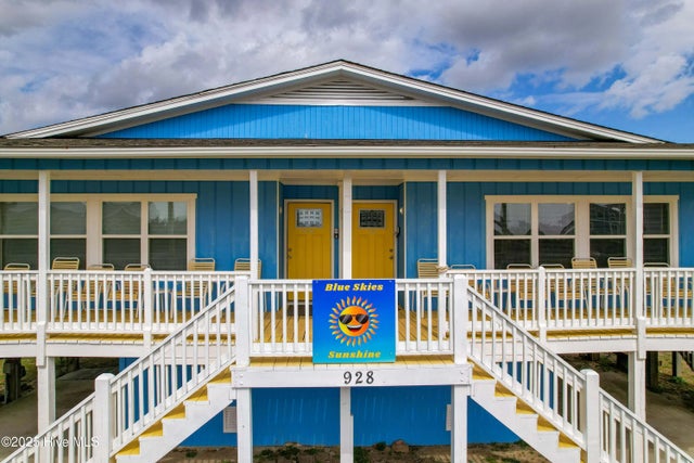 928 E Dolphin Drive, Oak Island