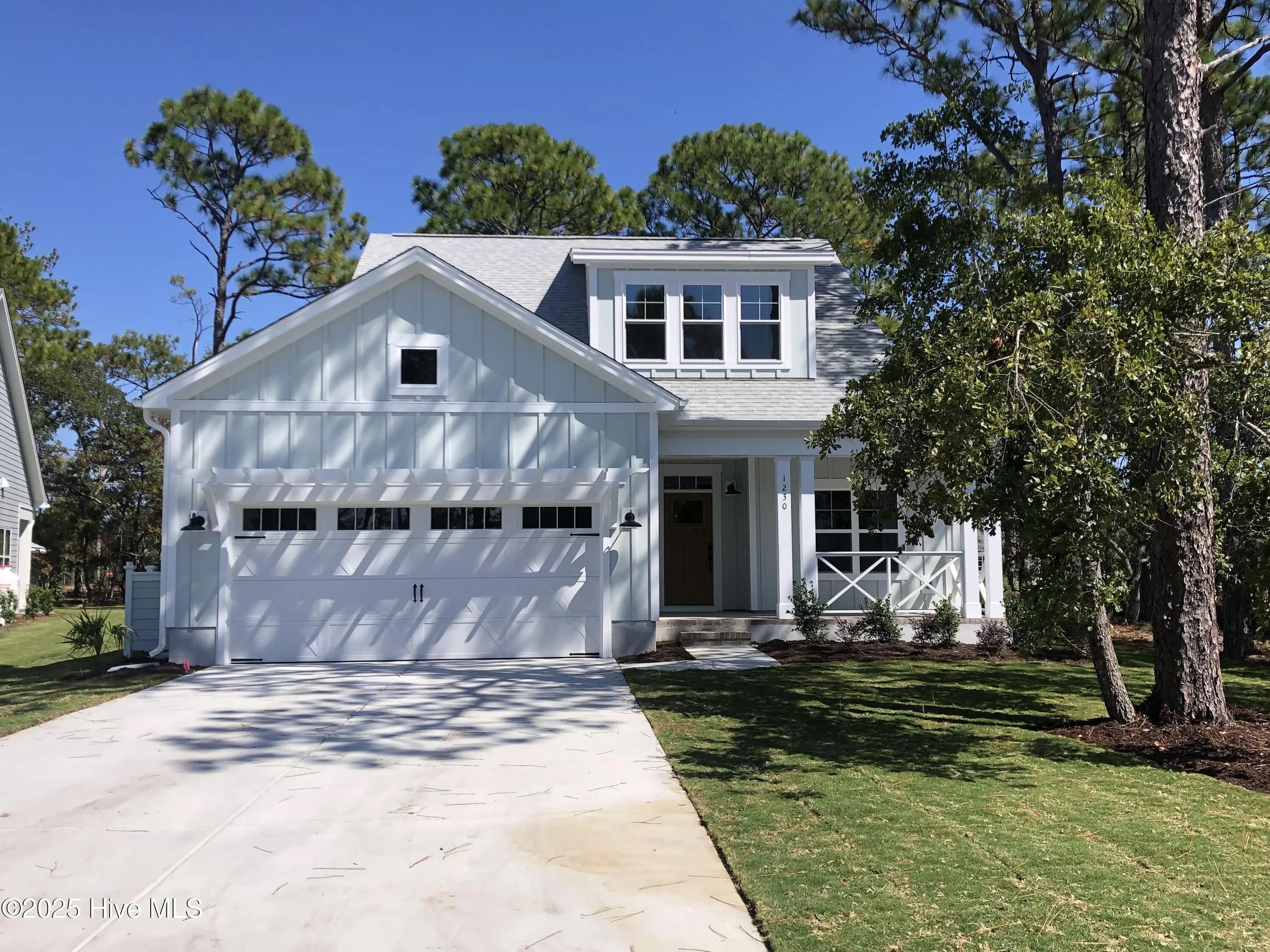 1230 Ocean Sands Drive, Southport
