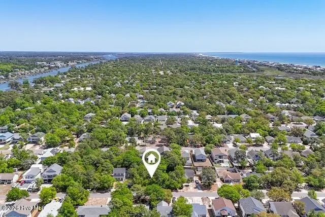 140 Ne 14th Street, Oak Island