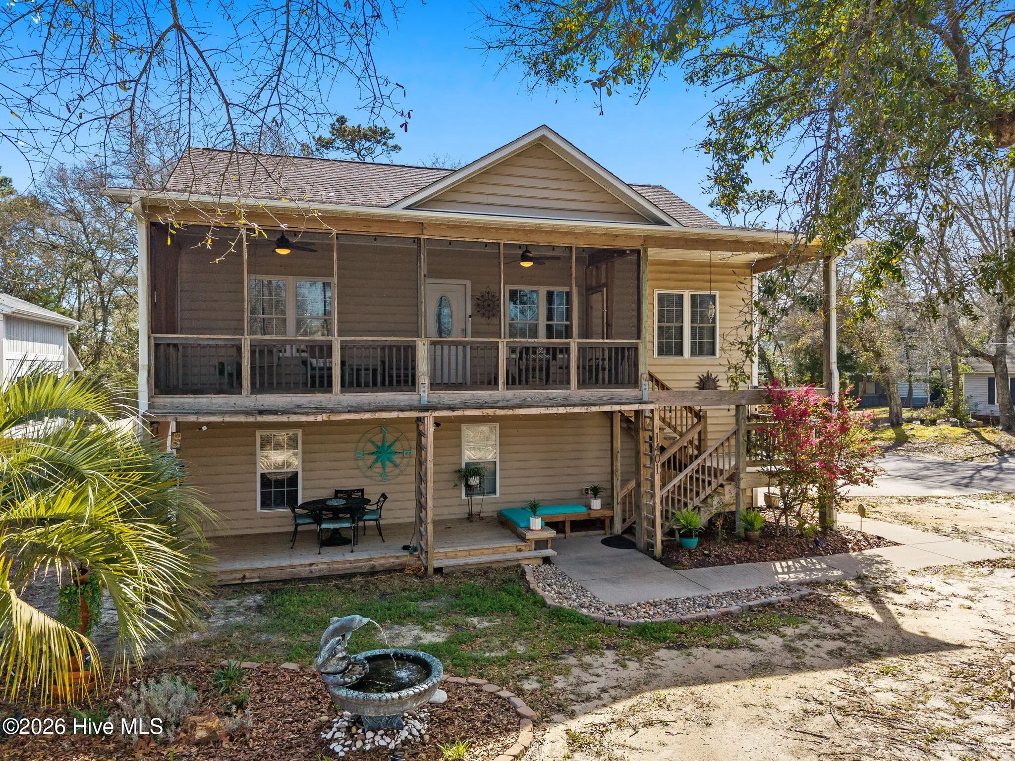 1401 E Oak Island Drive, Oak Island