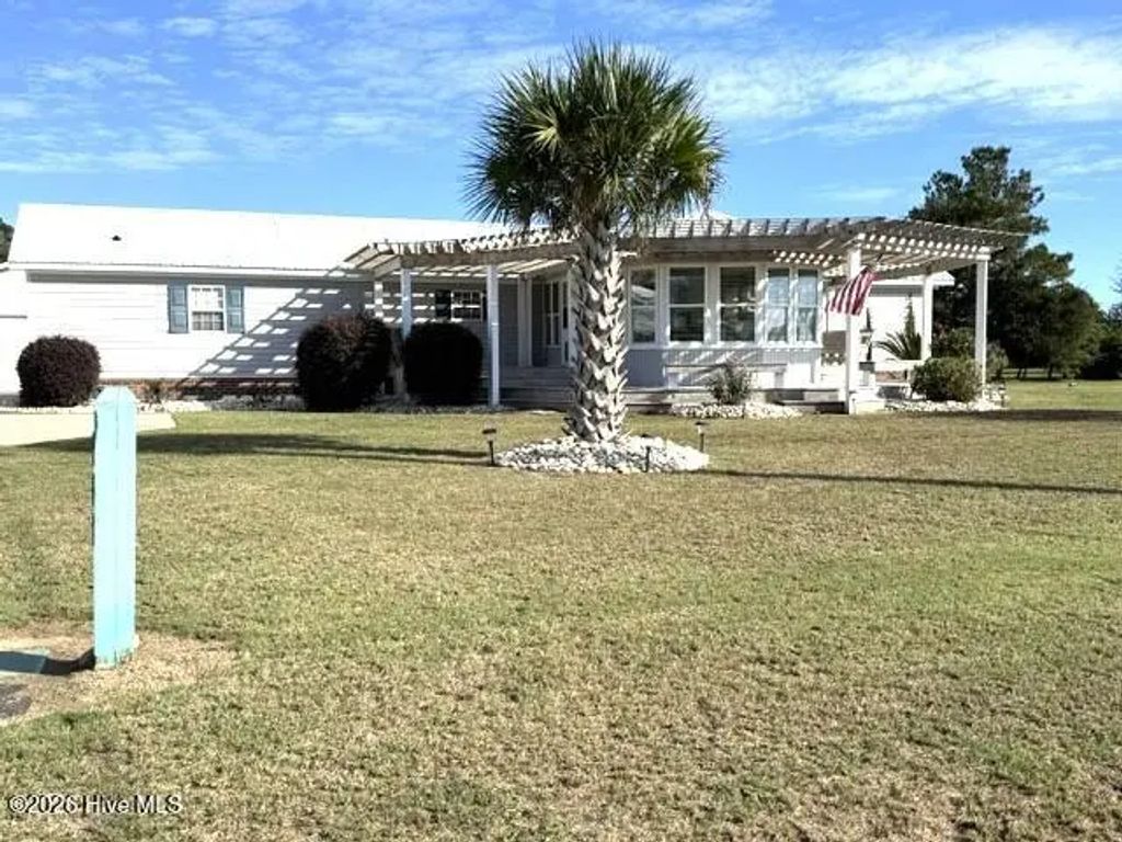 207 Bayshore Drive, Cape Carteret