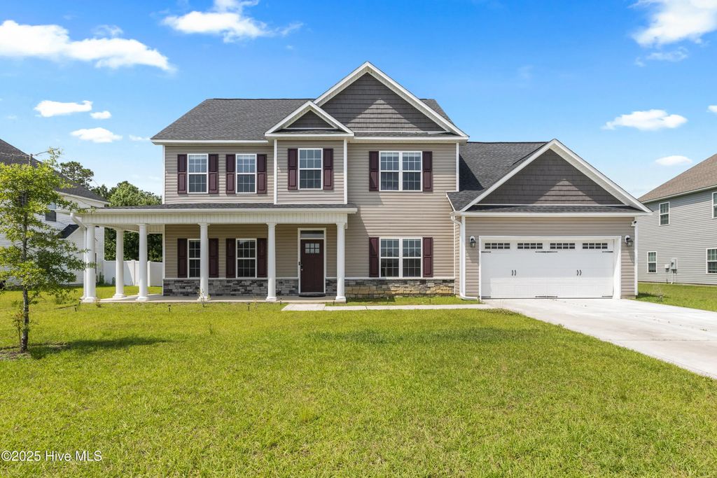 215 Old Field School Lane, Jacksonville