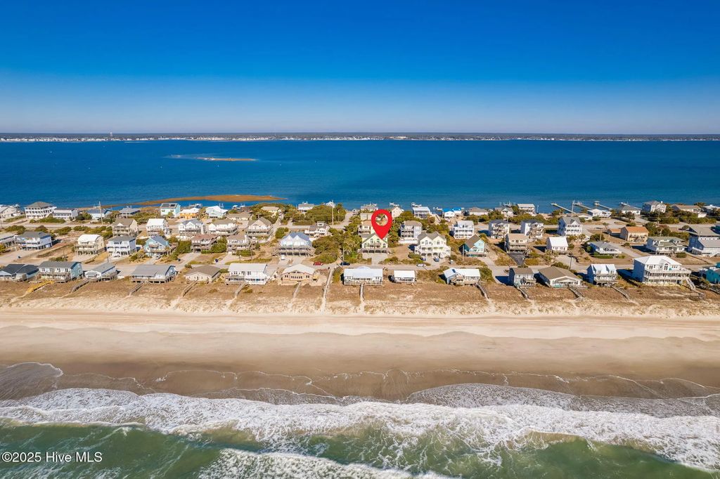 1914 Ocean Drive E, Emerald Isle