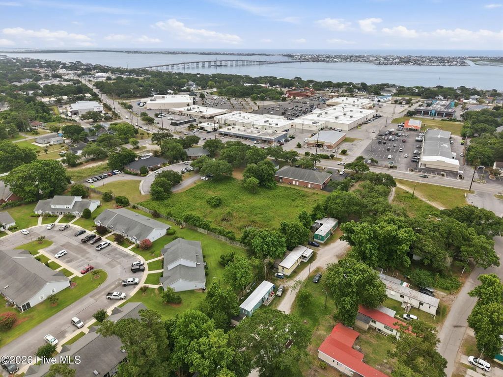 3010 Bridges Street, Morehead City