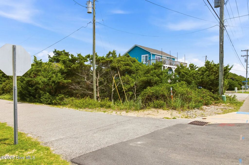 612 N Anderson Boulevard, Topsail Beach
