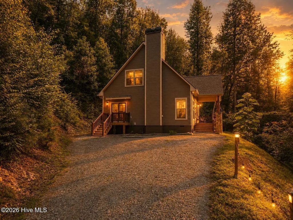 13 Cullsiah Cove Road, Robbinsville