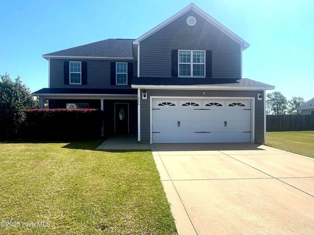 229 Chamberlin Boulevard, Raeford