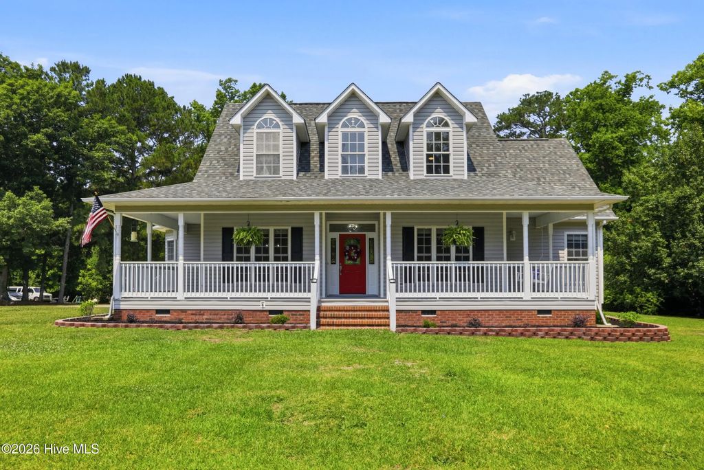 110 Baysden Road, Chinquapin