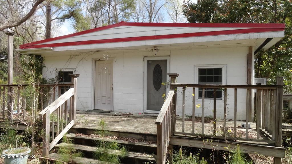 210-214 Railroad Street, Havelock