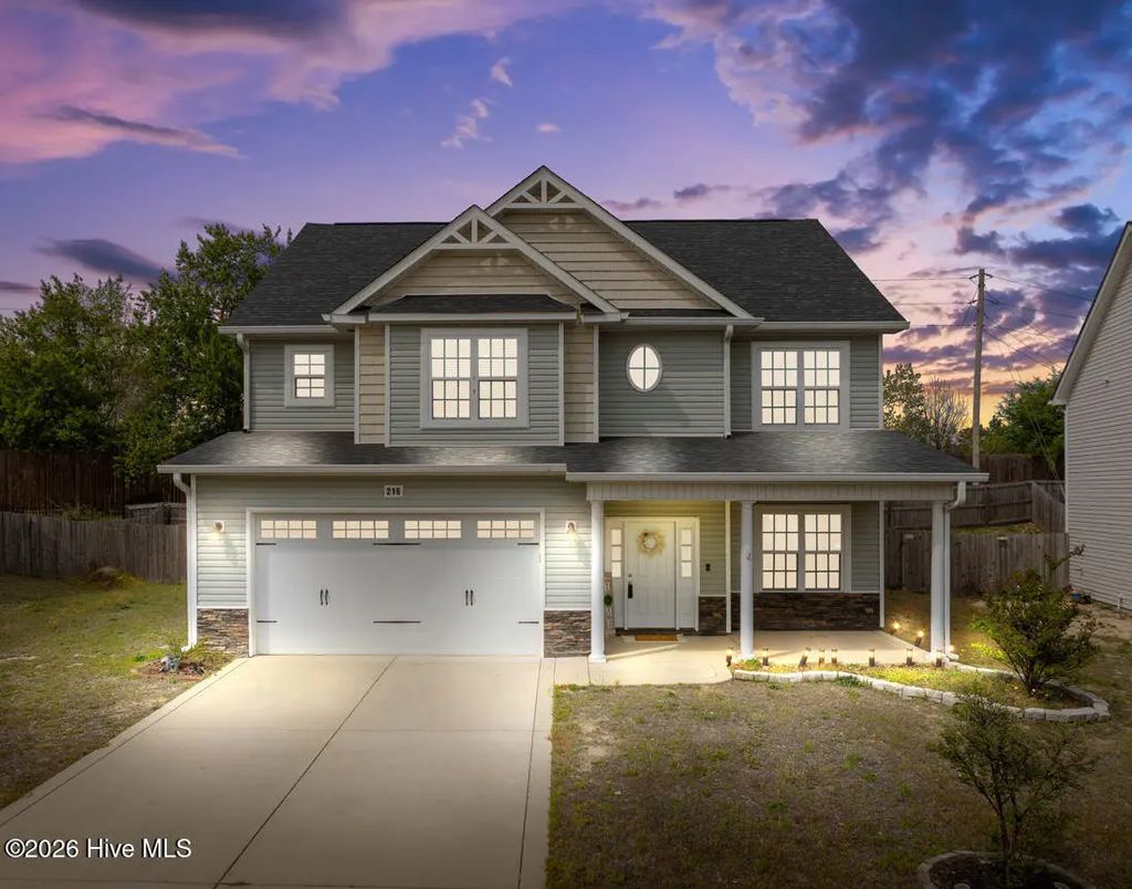 216 Weston Woods Street, Raeford
