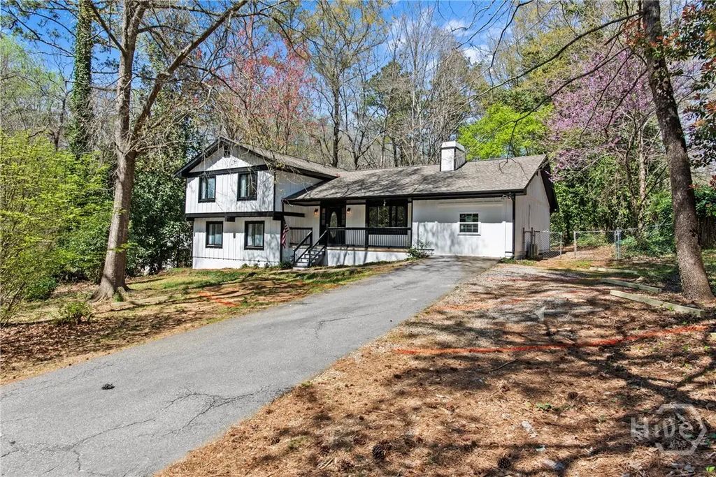 330 Winterberry Drive, Athens