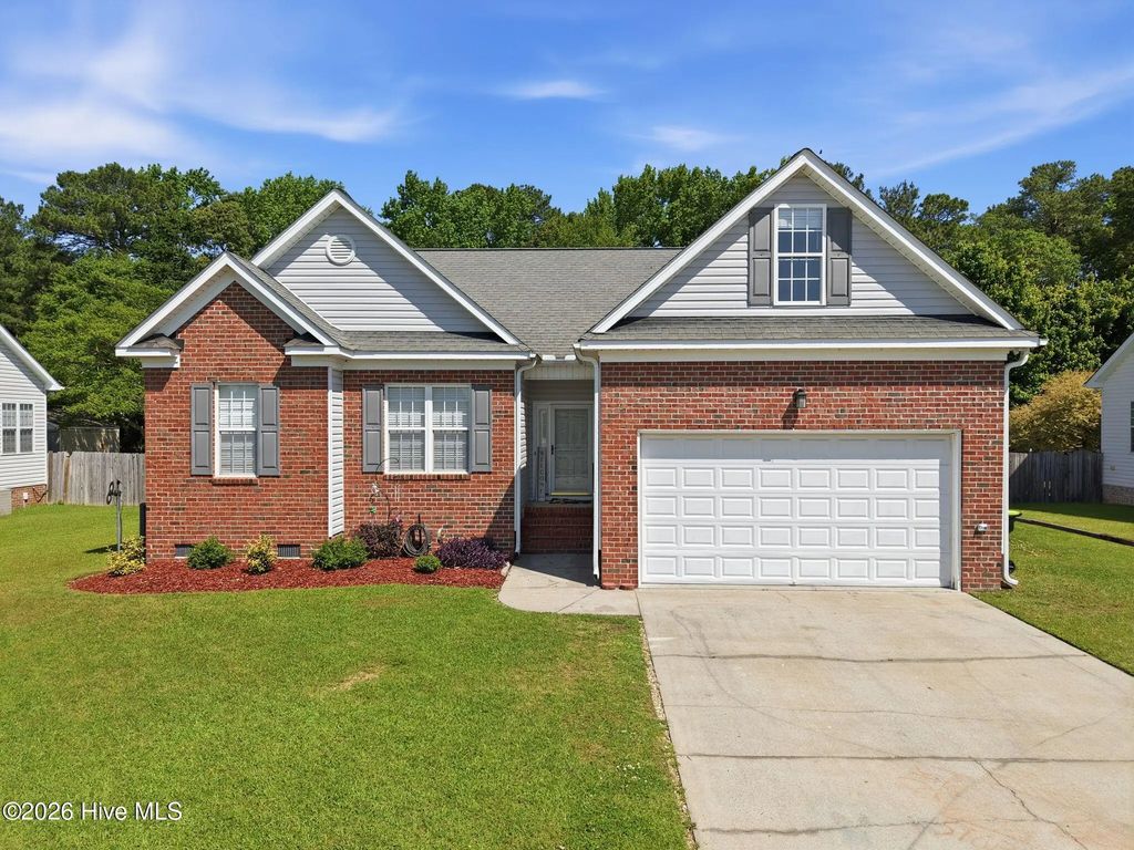 2752 Barefoot Lane, Winterville