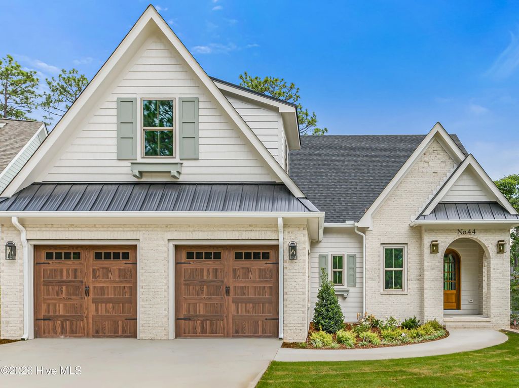 44 Dungarvan Lane, Pinehurst